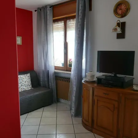 Petite Maison 2 *